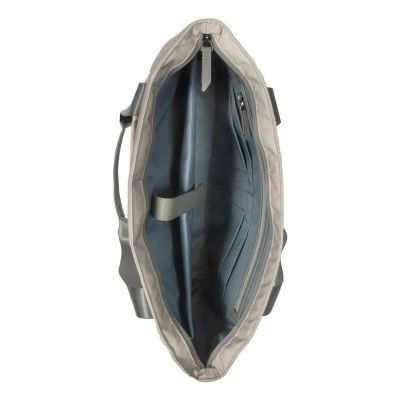 6. Targus Avila shoulder bag for 15–16" in French oak, with shoulder strap, waterproof