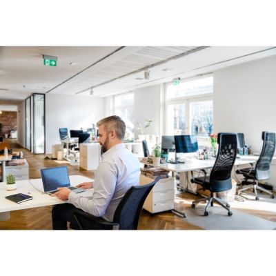 11. Kensington MagPro 13.3-inch Magnetic Privacy Shield