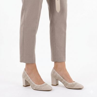 5. Beige openwork pumps with a block heel, Sergio Leone PB848