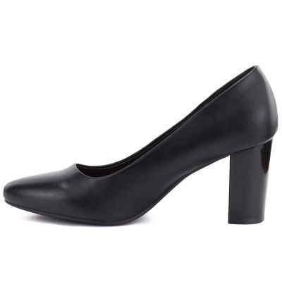8. Women's black Sergio Leone PB131 pumps with a block heel