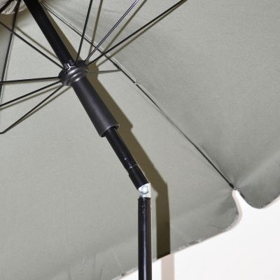 15. GARDEN UMBRELLA 185CM GREEN
