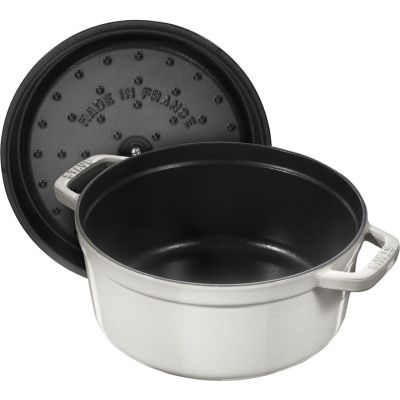 2. ZWILLING STAUB LA COCOTTE 5.25 l Round Cast-Iron Casserole Dish