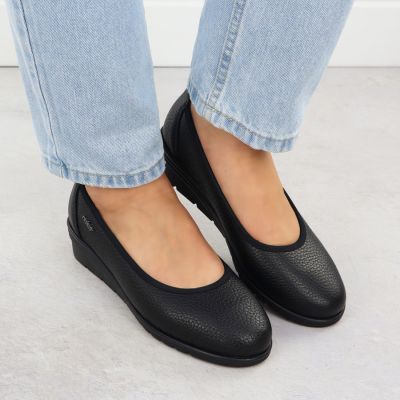 7. Rieker L5360-00 Women's Black Leather Slip-On Shoes