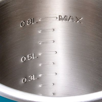 2. Makita KT001GZ Electric Kettle 0.8 l Black, Blue