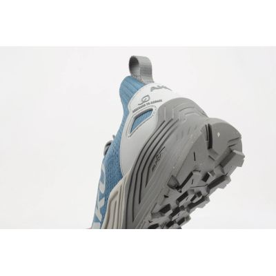 8. Aku women's outdoor trekking shoes Aira comfortable tourist blue