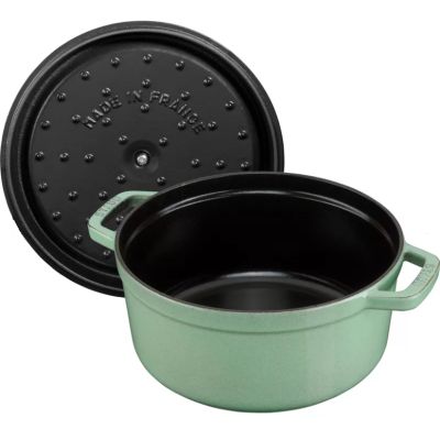 5. STAUB 40508-707-0 round cast iron pot - mint 6.7 ltr