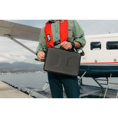 5. Urban Armor Gear 984178114040 Laptop Bag 35.6 cm (14") Pocket Case Black