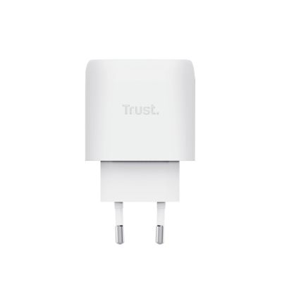 4. TRUST Maxo GaN USB-C 45W Charger for Apple Devices