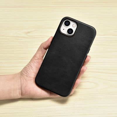 11. iCarer Oil Wax Premium Leather Case iPhone 14 Plus Magnetic Leather Case with MagSafe Black (WMI14220703-BK)