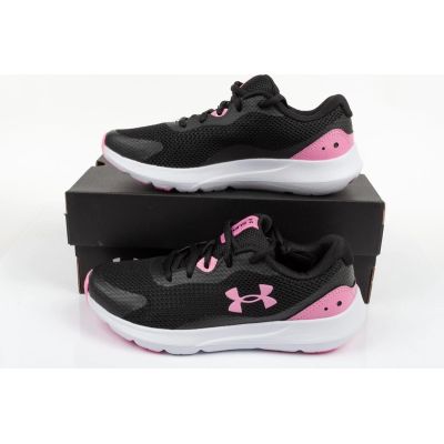 21. Under Armor W 3025013-001 shoes