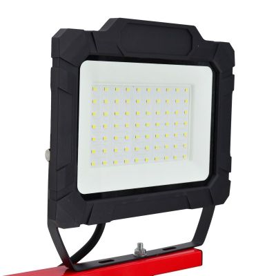 6. AWTOOLS AW17921 headlight