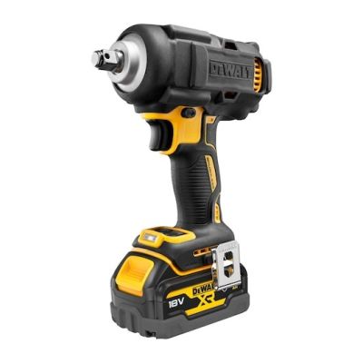 6. DeWALT DCF891P2G-QW 2000 RPM Powered Screwdriver/Impact Driver