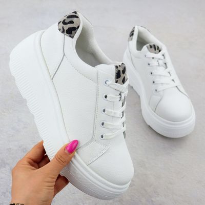 2. Vinceza W 89144 JAN418B Platform Shoes