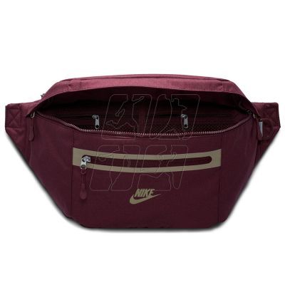 3. Nike Elemental Premium waist bag DN2556-681