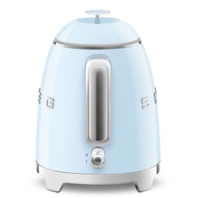 18. SMEG Kettle KLF05PBEU 0.8L pastel blue mini kettle