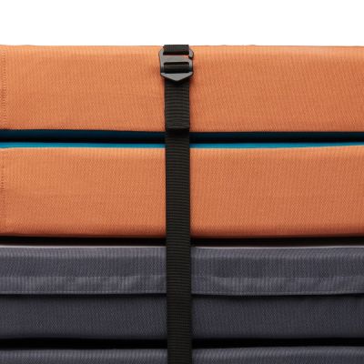 5. Crashpad Black Diamond Circuit Crash Pad - lagoon