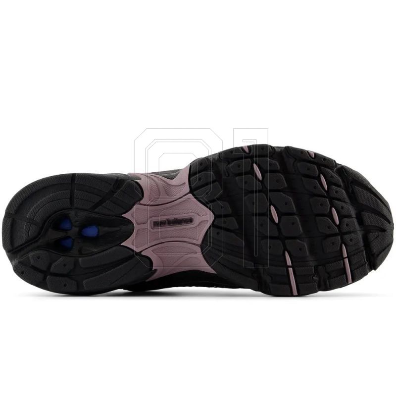 5. Women's New Balance 530 Sneakers Training Sports Shoes Black (MR530ADD)