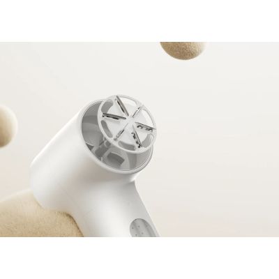 8. Xiaomi Lint Remover 2 Clothes Shaver