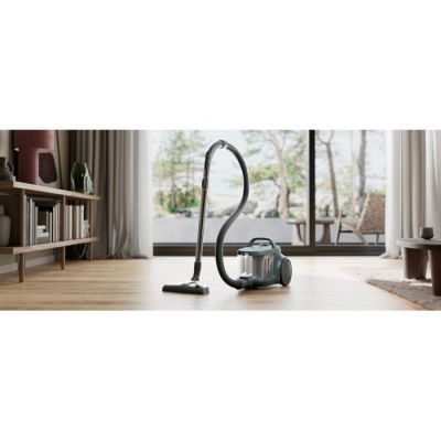 20. ELECTROLUX EL31C2OG Cyclonic Vacuum Cleaner