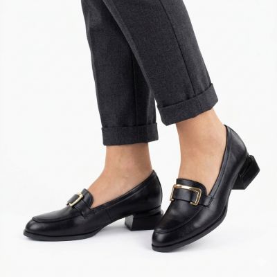 5. Women's black block heel shoes M. DASZYŃSKI SA267-2
