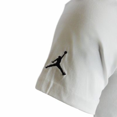 3. Jordan Air White T-Shirt - DM3182-100
