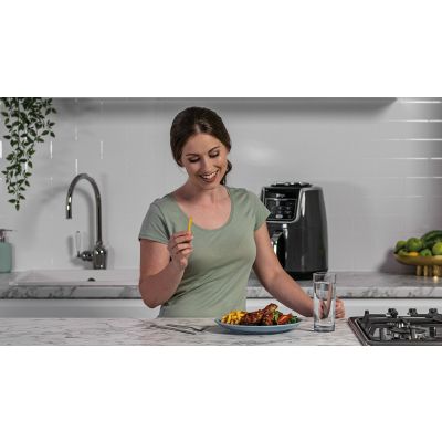 8. NINJA FAT-FREE FRYER AF160EU