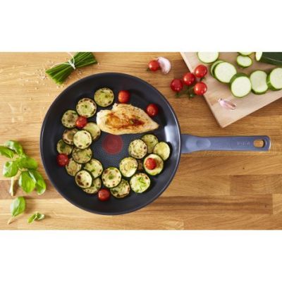 5. TEFAL Daily Cook frying pan 28 cm G73006