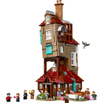 3. LEGO Harry Potter 76437 - The Burrow - Collector's Edition