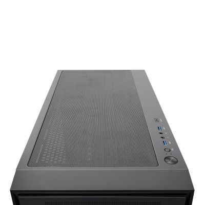 8. Chieftec Hunter 3 Case