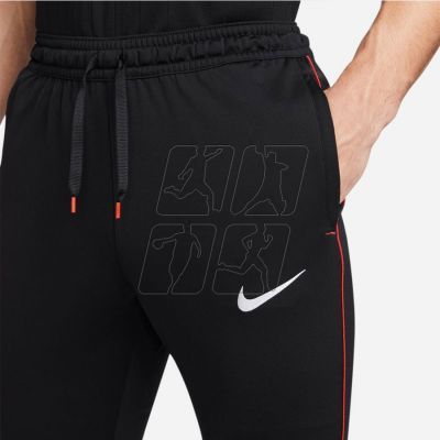 8. Nike Dri-Fit Libero M DH9666 010 pants