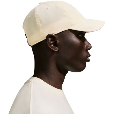 6. Nike Dri-FIT Club Cap Cream FB5372 115