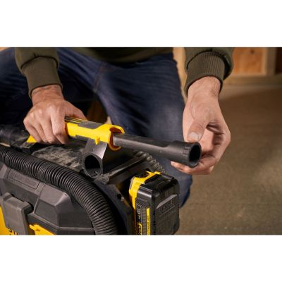 4. Stanley FATMAX SFMCV002B-XJ Vacuum Cleaner 7.5L Drum Vacuum Dry and Wet Bagless