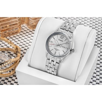 5. Women's watch CASIO LTP-1335D-7AVDF + BOX