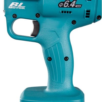 8. Makita DRV250 Hand Riveter/Hand Riveter