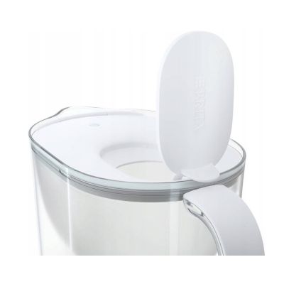 3. Brita Essential XL jug + 3 cartridges (white)