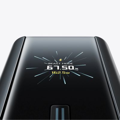 6. Cuktech PB200U Powerbank 210W 20000mAh 2x USB-C + USB-A with TFT display and 240W USB-C cable - black