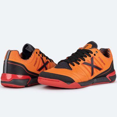 4. Munich Prisma 37 IN M 3116037 football boots