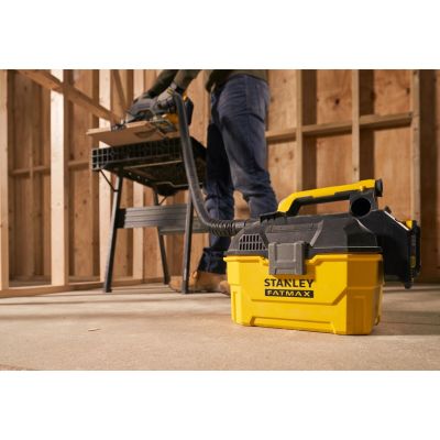 8. Stanley FATMAX SFMCV002B-XJ Vacuum Cleaner 7.5L Drum Vacuum Dry and Wet Bagless