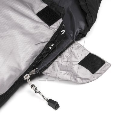 3. Sleeping bag Meteor Indus 81 105.81115