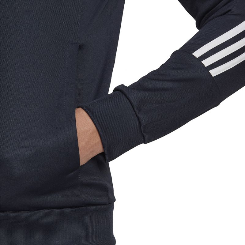 8. Tracksuit adidas Slim Zipped M HK4467