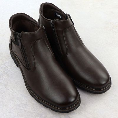 8. Men’s Brown Insulated Ankle Boots with Zips VanHorn AN71309