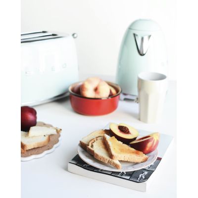 12. Smeg KLF04PGEU Electric Kettle 1.7 L 2400 W Green