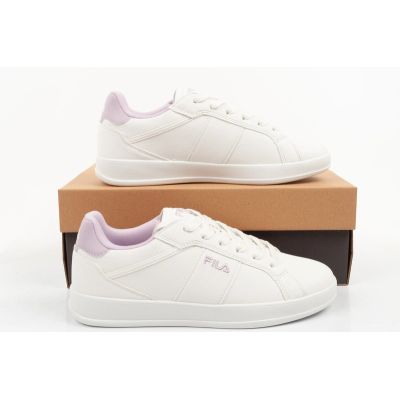 9. Fila women's sports shoes Foro sneakers white fashionable comfortable