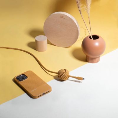 5. Native Union Night Cable - USB-C - lightning cable, 3 m (kraft)