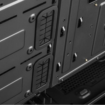 6. MODECOM Oberon Pro Glass AT-OBERON-PG-10-000000-0002 case (ATX, ITX, Micro ATX; black)