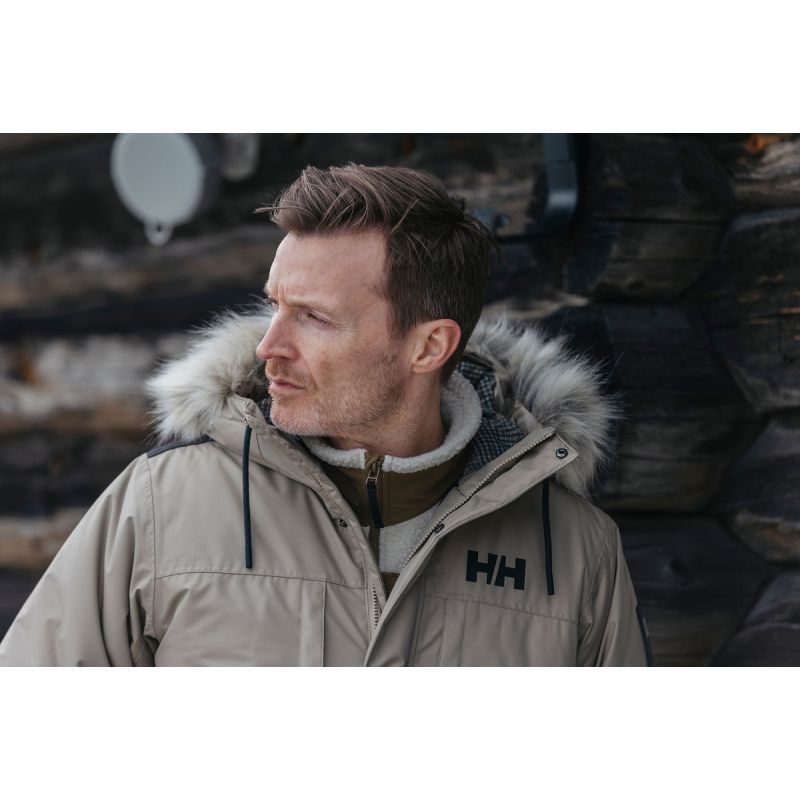 28. Helly Hansen Coastal 3.0 Parka M 53995 597