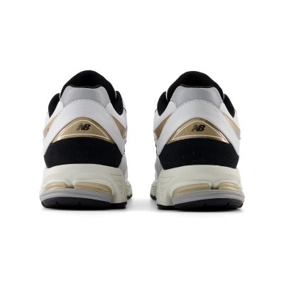 18. New Balance M2002RPN shoes