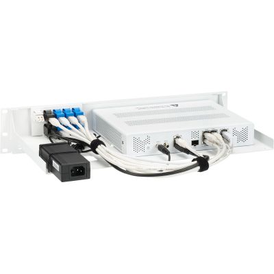 3. Rackmount.IT kit for Sophos XGS 108