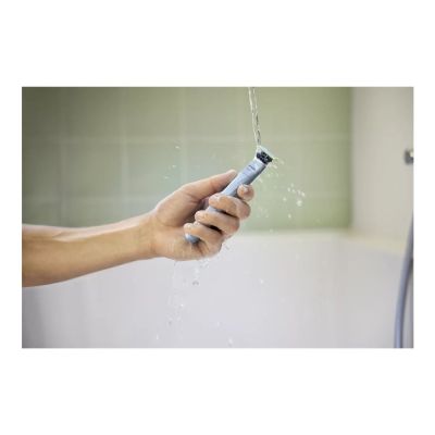 6. Philips Norelco OneBlade OneBlade First Shave QP1324/20 First-Shave Razor