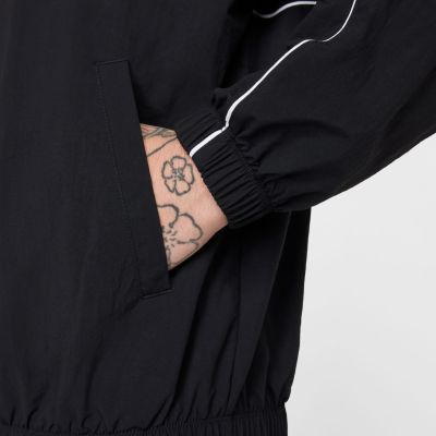 6. Nike Club men’s jacket black HJ2012 010
